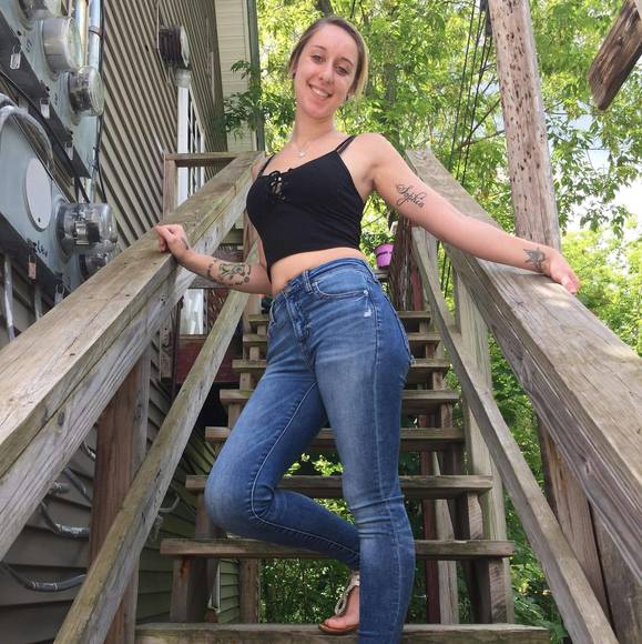 alisondavis378